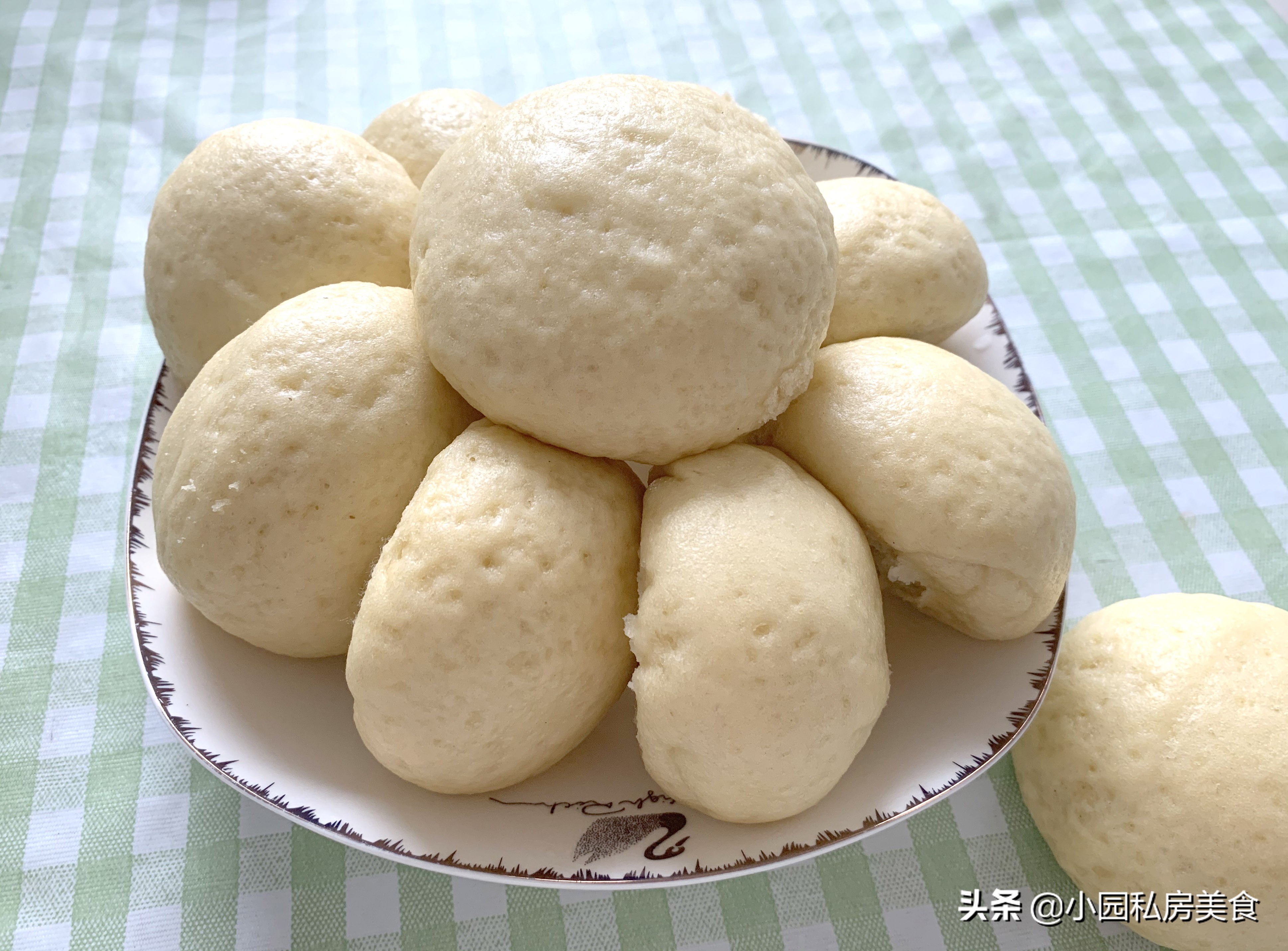 自发玉米馒头的做法和发面全过程,玉米胡萝卜馒头做法和发面全过程