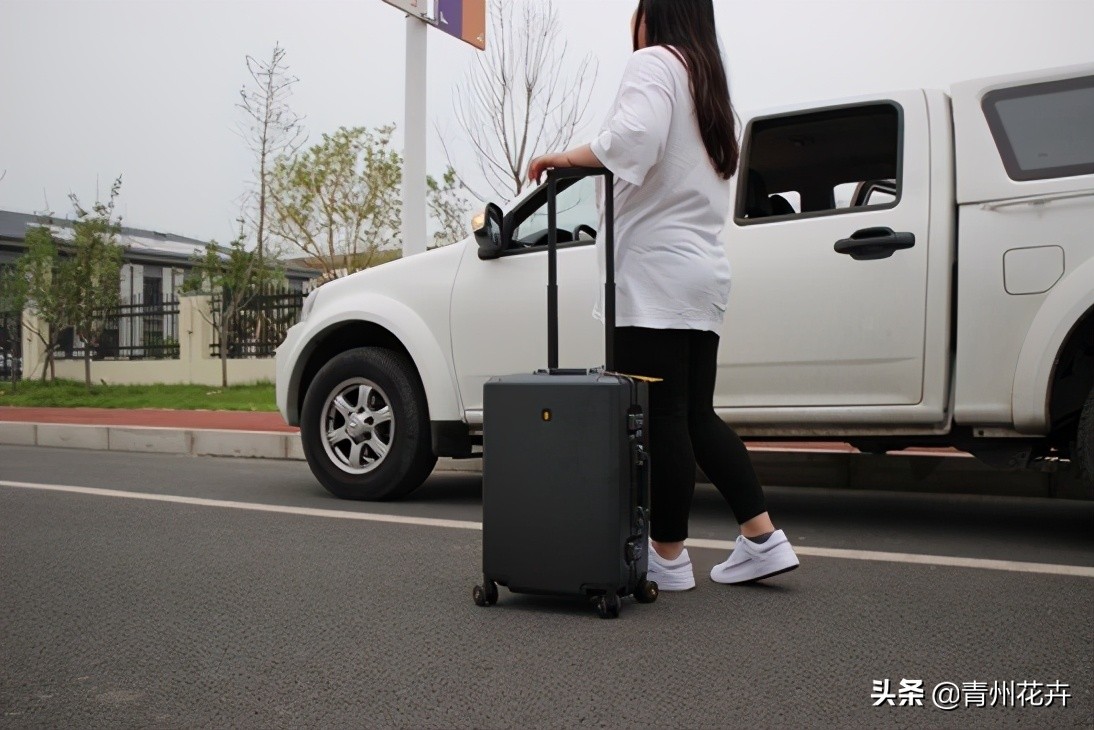 旅行好搭档-地平线8号行李箱测评