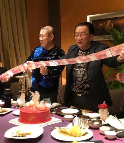 74岁侯耀华微博视频,72岁侯耀华公开录制视频