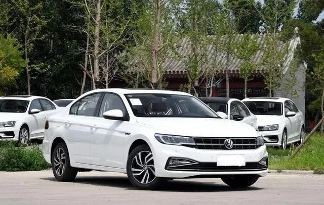 德系对比法系车,2019明锐对比大众宝来