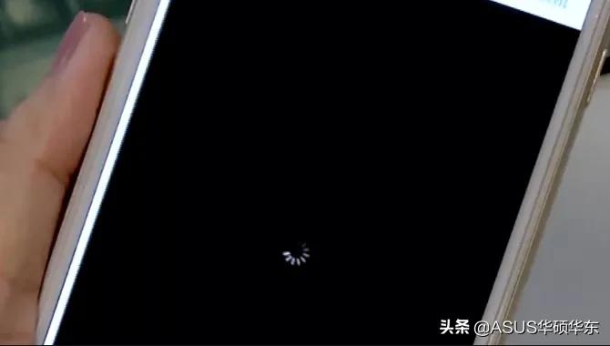 iphone卡屏关机什么原因,iphone12黑屏没反应怎么解决