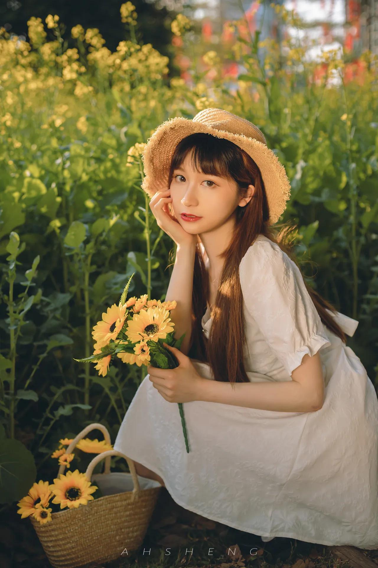 美女向日葵的唯美图片,美女向日葵照片