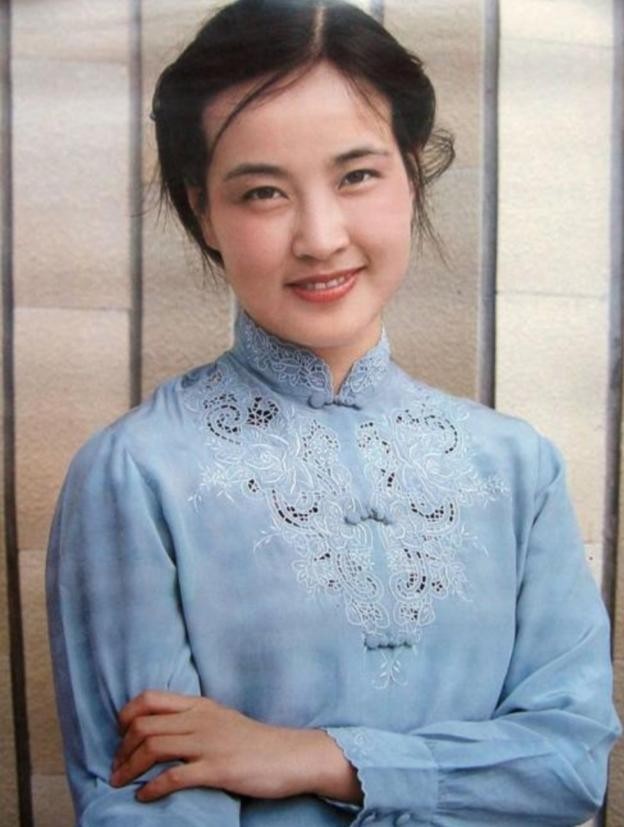 刘晓庆陈佩斯多年重聚,刘晓庆谈出狱后视频