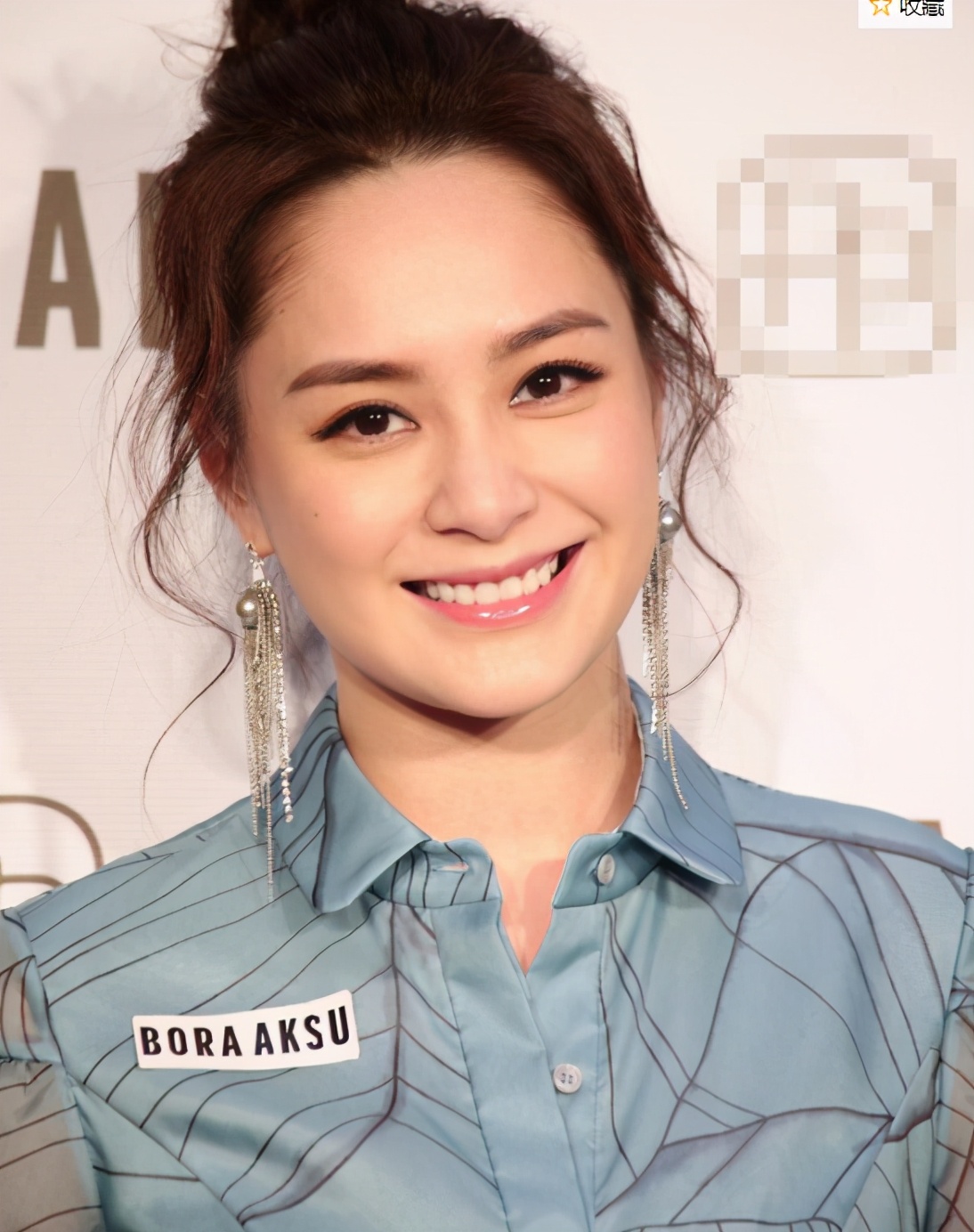 阿娇伤后首露面图片,阿娇晒出额头受伤照片