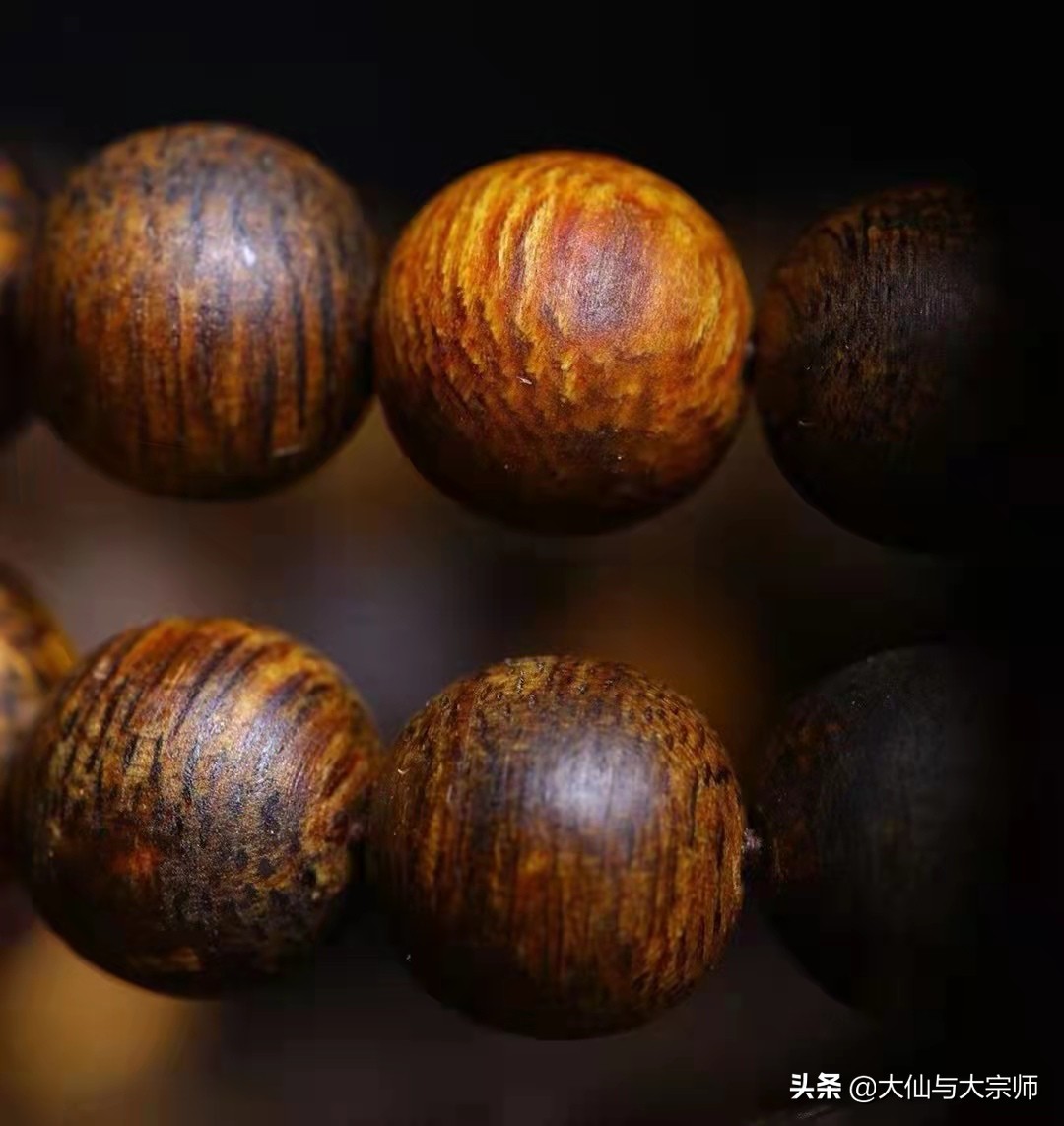 奇楠108颗手串值得珍藏吗,真正的奇楠手串价格