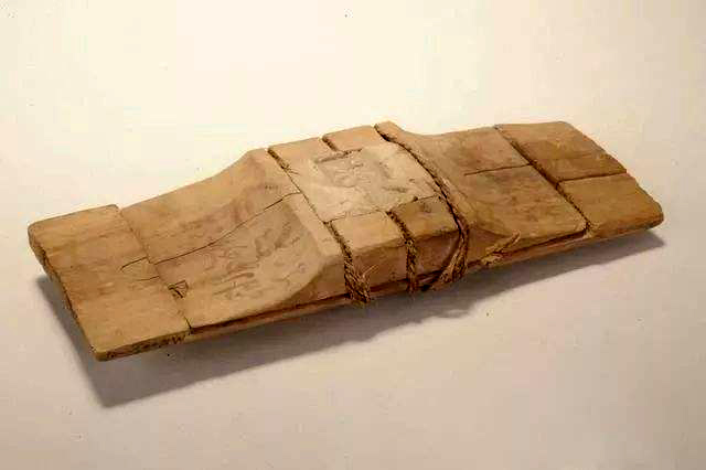 先辈们筚路蓝缕以启山林什么意思,筚路蓝缕以启山林意思相近的诗句