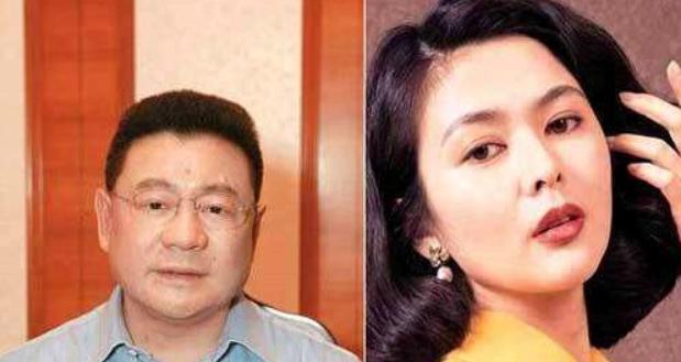 年近60的关之琳身材依旧，深V加黑丝依旧是多少宅男的梦