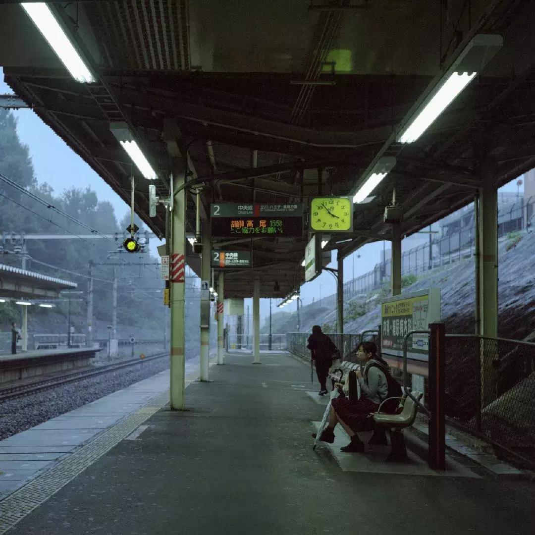 手机拍照怎么拍出电影的感觉照片,手机摄影如何拍出电影感照片