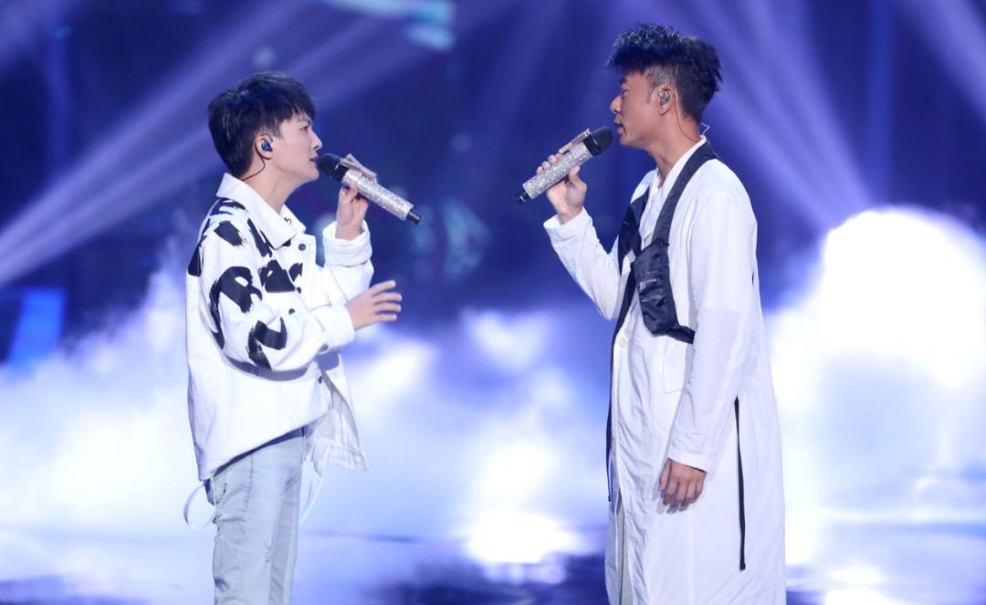 从留守儿童到牙医,再到歌神,周深是谁?真的很牛吗?