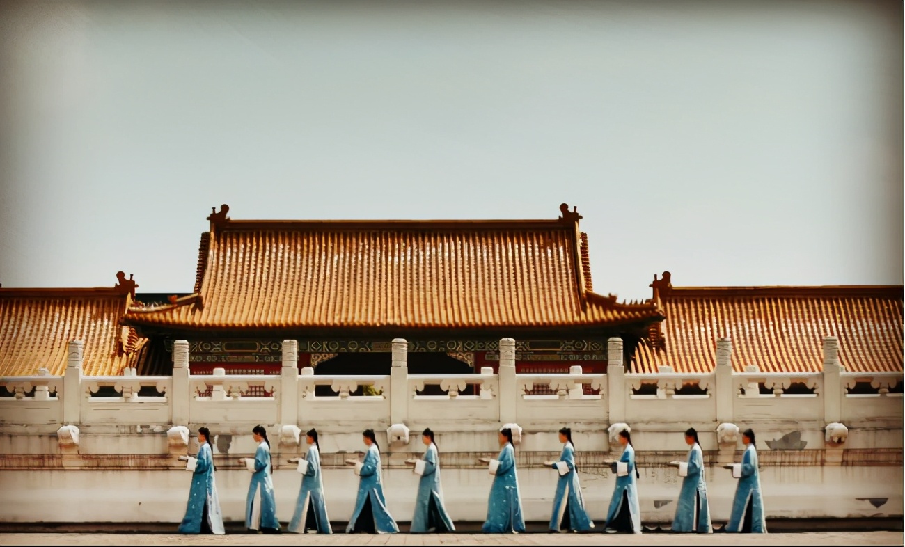 古代拖地长裙,古代穿长裙怎么干活