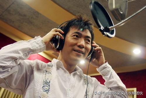 你不是一个人在战斗黄健翔解说词,解说员黄健翔