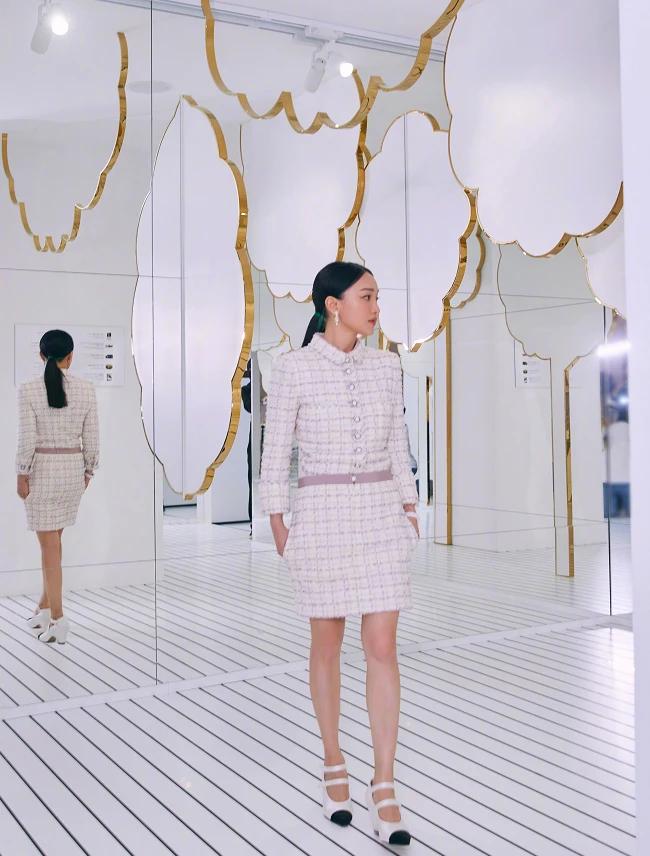 周迅穿黑条西装,周迅西装造型图片