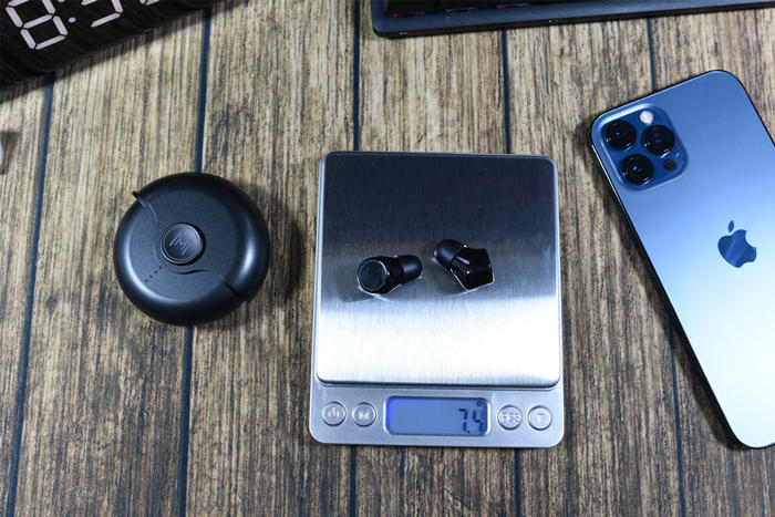 可以当指尖陀螺的蓝牙耳机,可以唱歌的指尖陀螺