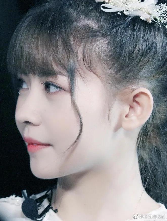 他画遍所有明星，画谁像谁，肖战、热巴、刘亦菲眼神看醉了