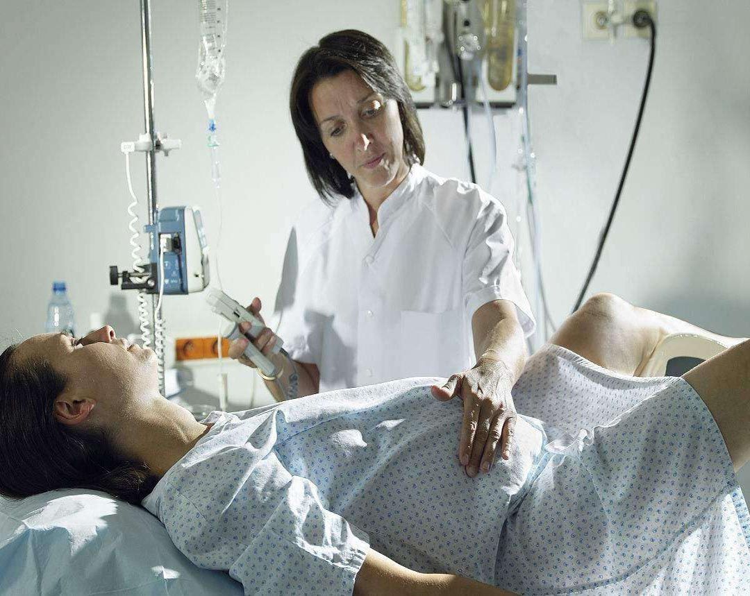 侧切和自然生哪个变松,侧切和自然撕裂哪个更好