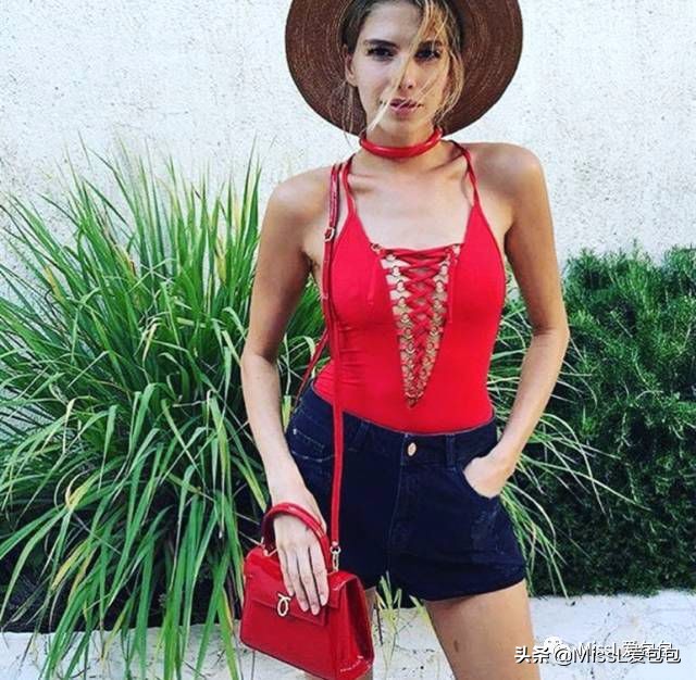 第4只包|Launer:皇家*用御**,女王奶奶一生推