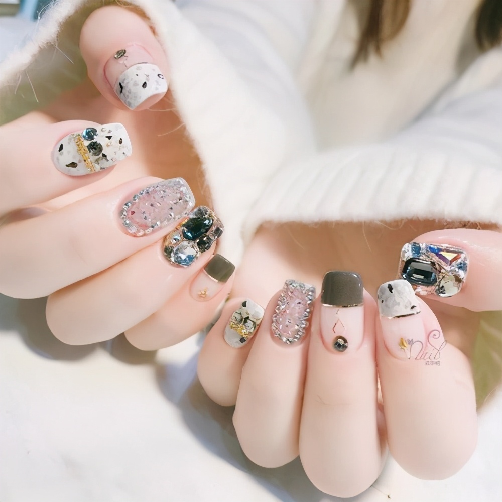 校园创业美甲店策划书,美甲店创业计划书项目介绍