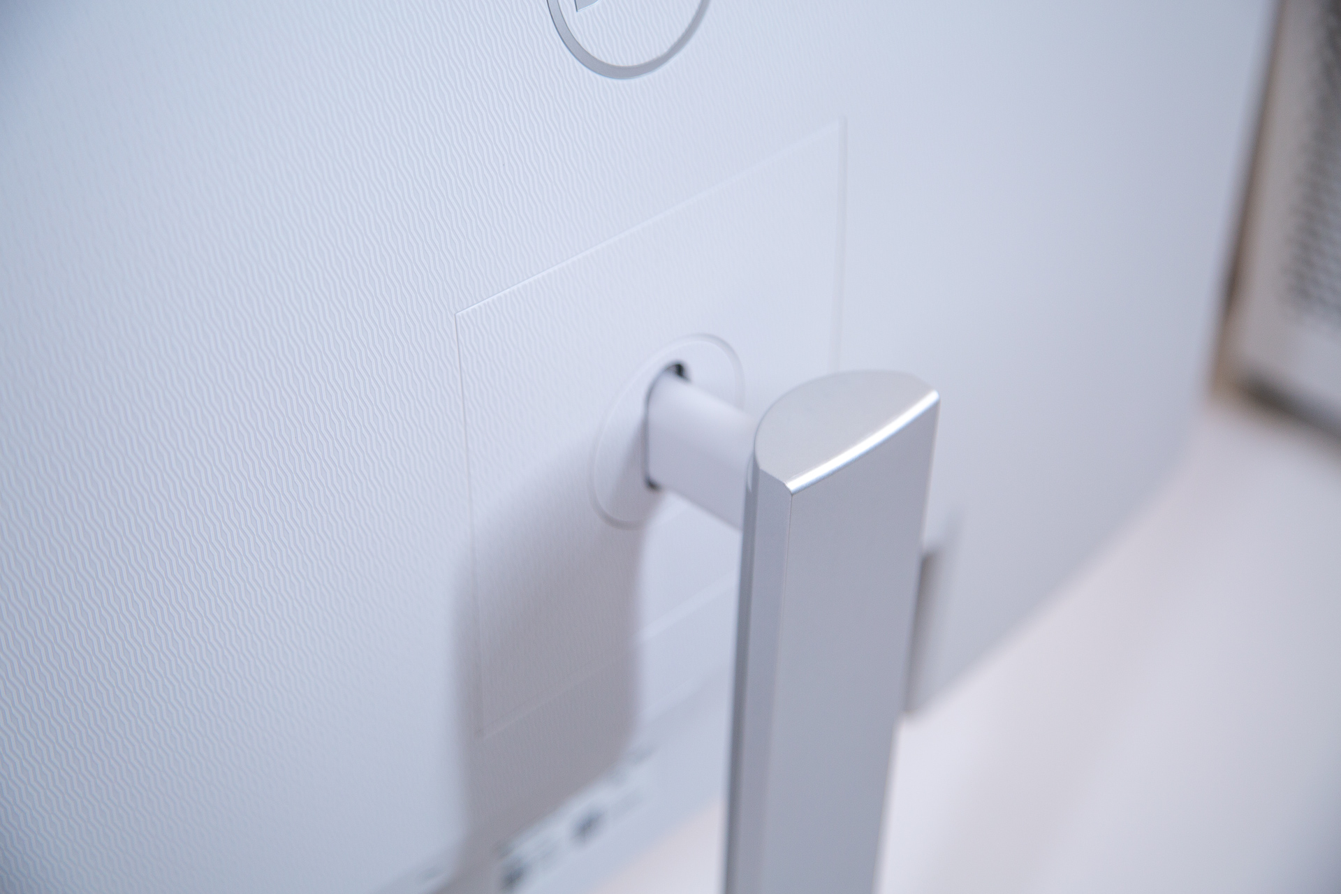 戴尔32寸4k显示器144hz测评,戴尔s2721qs显示器测评