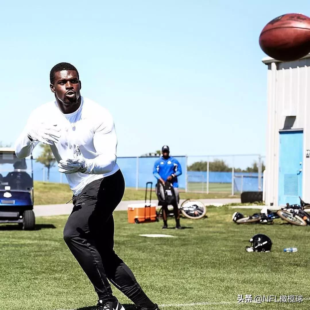 远渡重洋3000英里,英国小伙儿韦德执着追逐NFL橄榄球梦