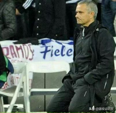 足球场上动容瞬间,足球场上动容的瞬间