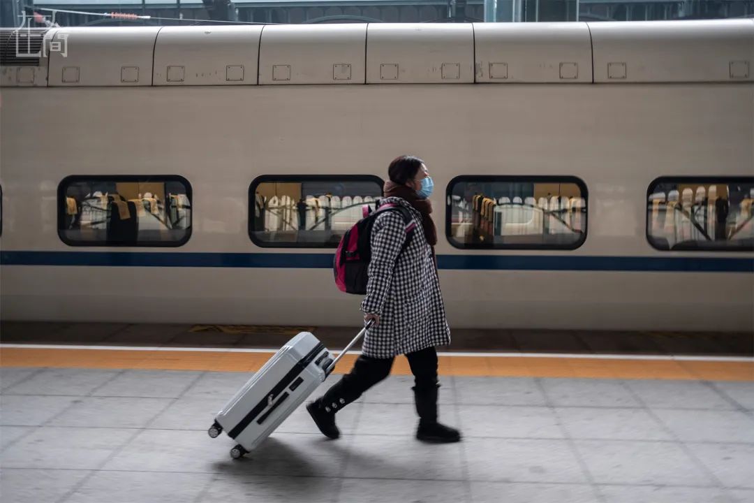 失踪20年女警找到儿子,女警寻找失踪儿子二十年