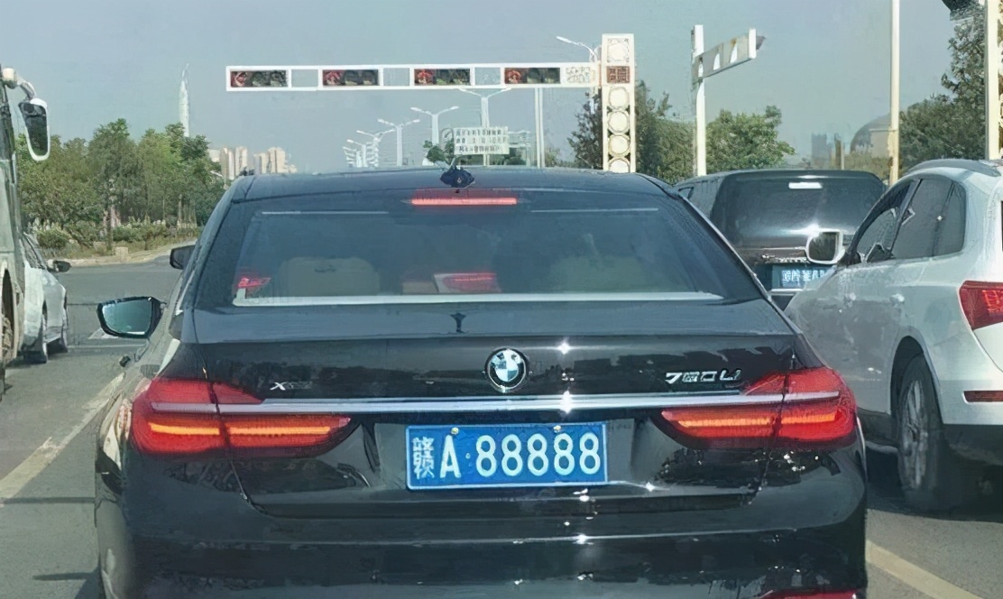 各省b88888车牌都在谁手上,各省份的a88888都挂在了哪些车上