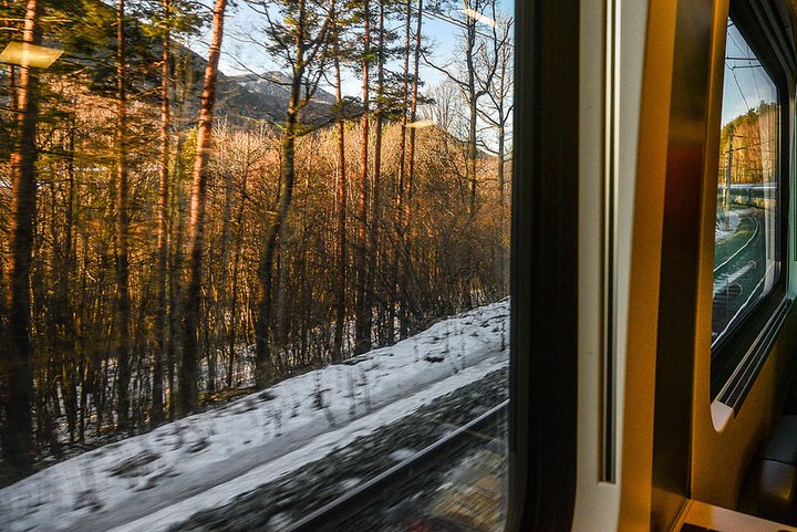 伏尔塔瓦河游玩,百塔之城捷克布拉格