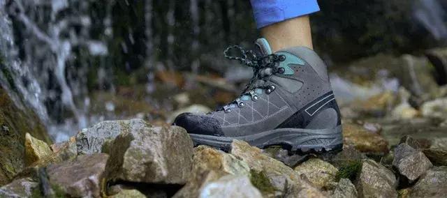 可以防崴脚的户外鞋,户外运动推荐鞋子品牌