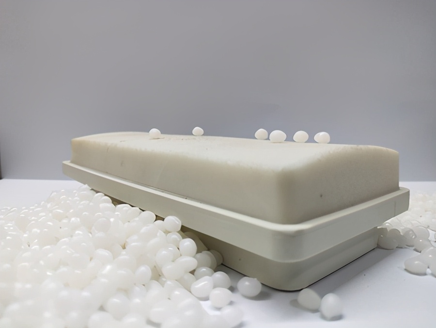 tpe密封条和硅胶密封条哪一个好,还在纠结木地板或瓷砖吗