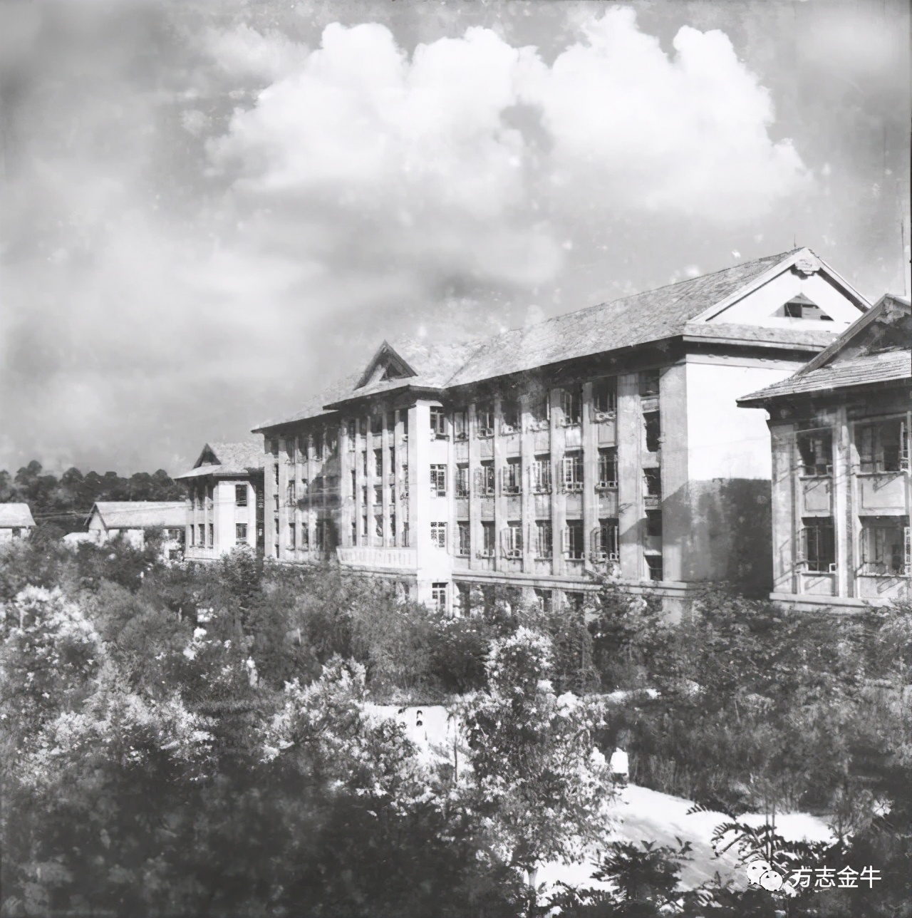 成都学校老照片,成都军区军医学校老照片