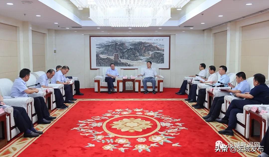 储祥好与中国水利水电第十一工程局有限公司董事长张玉峰一行举行工作会谈