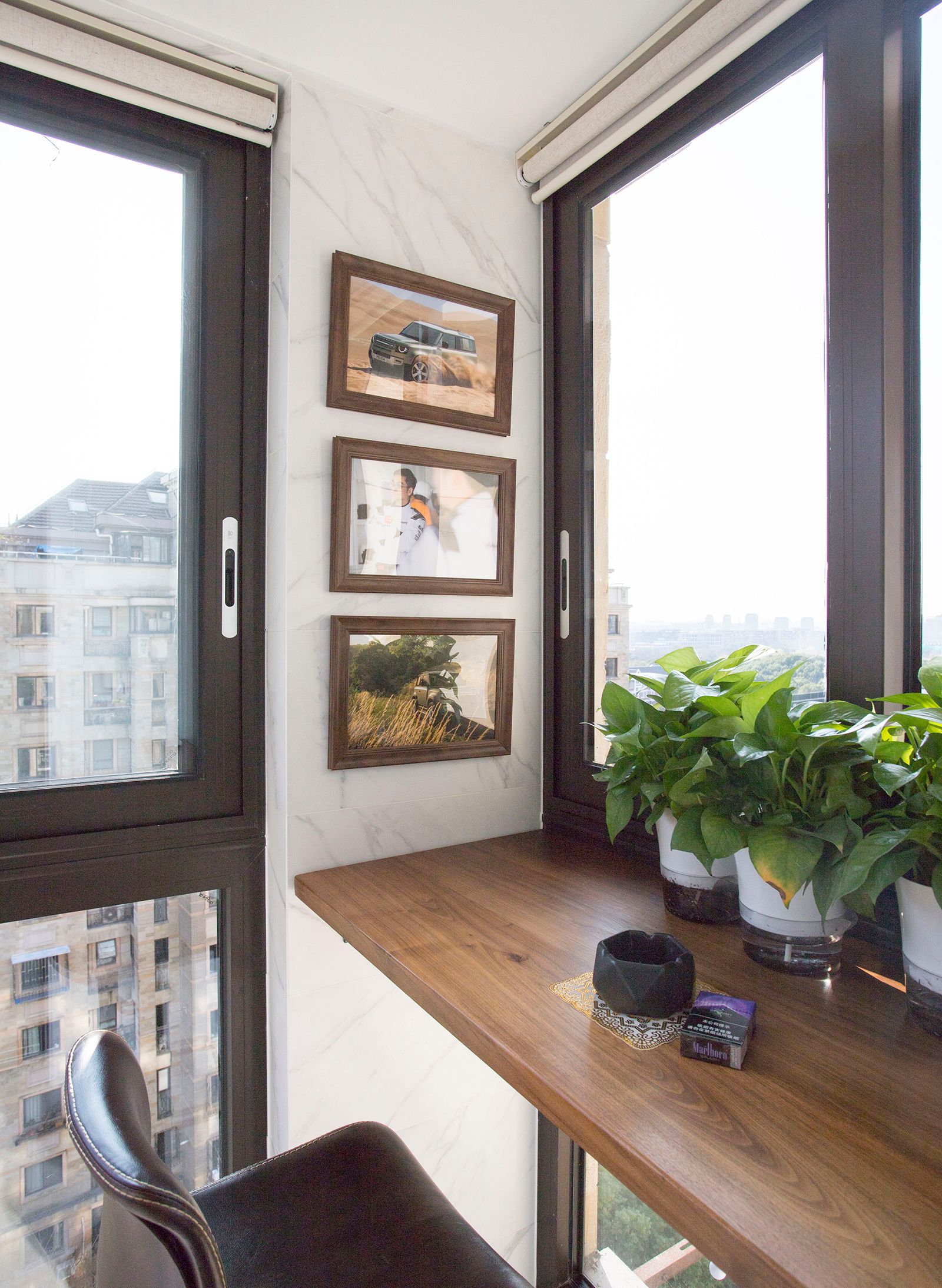 103㎡收纳满分，电动窗帘、上轨道移门和阳台吧台让家一键变高级