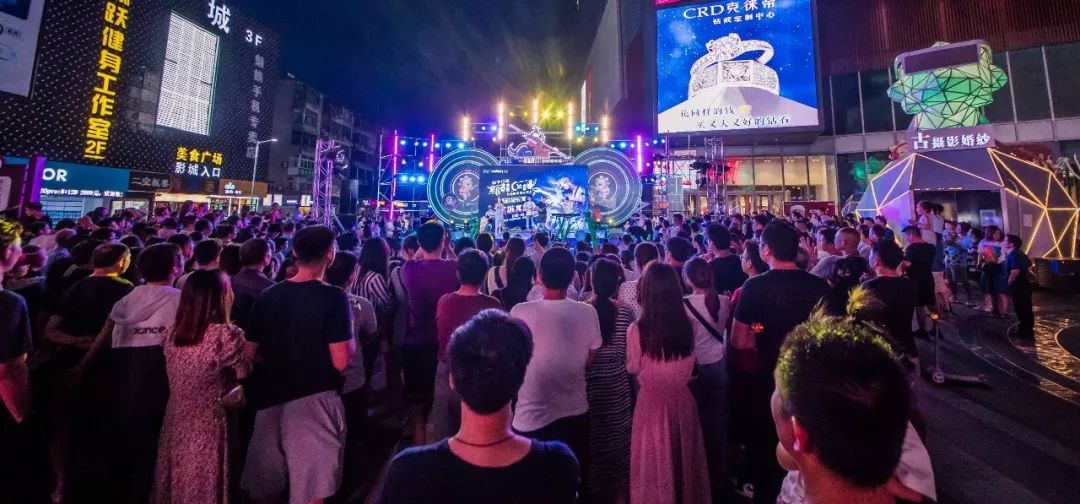 苏宁易购818超级购物节,苏宁易购818超级秀嗨爆天际