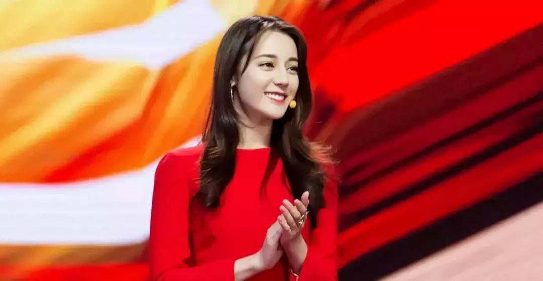 她带着2019潮流风向标来了，赶紧一起学起来吧