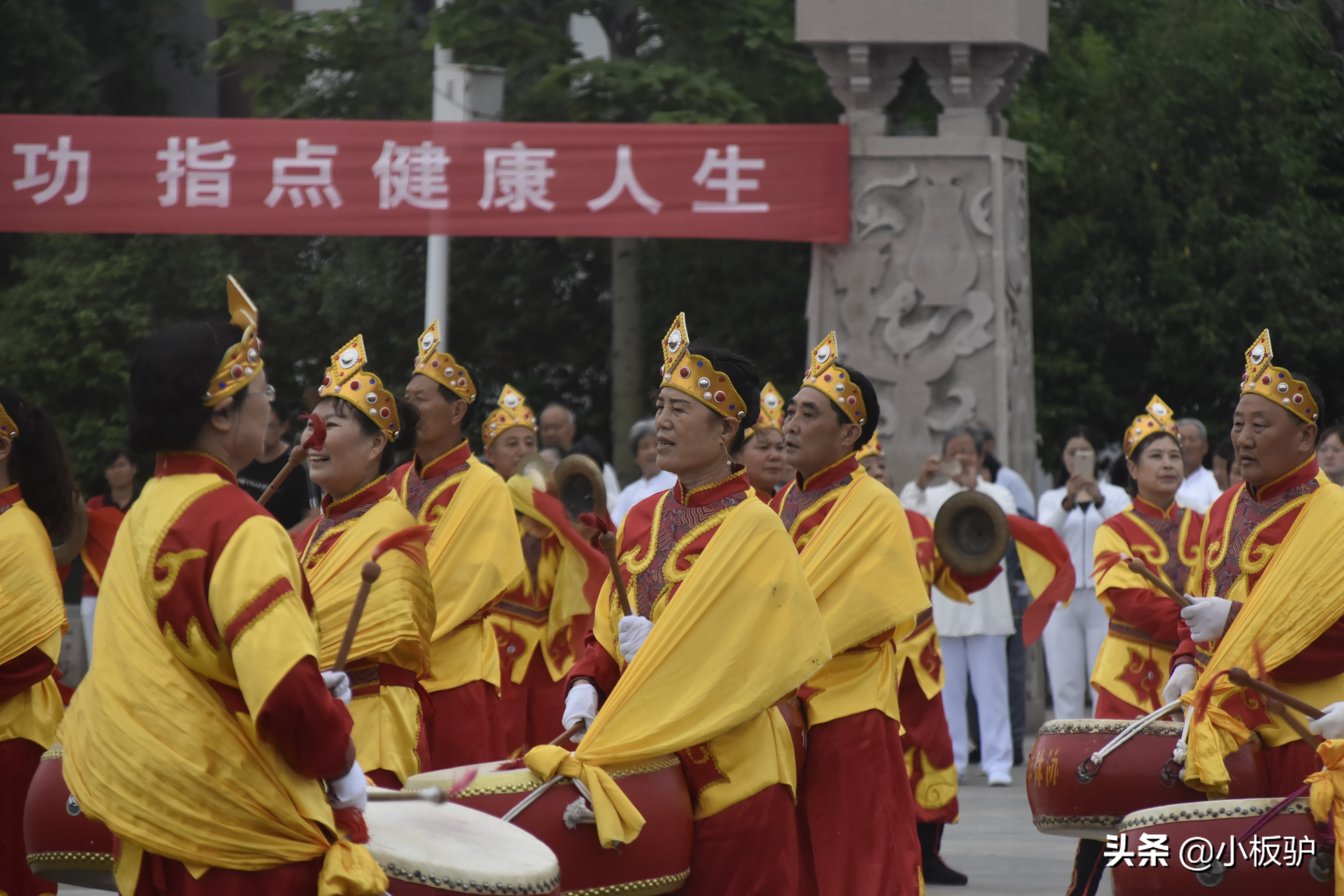 激情锣鼓表演,秧歌威风锣鼓表演完整版