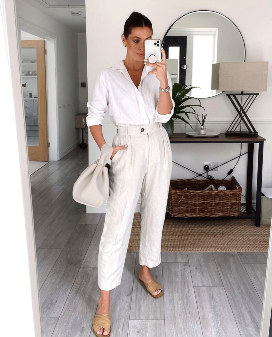 要说高级感的包，标配一定是白色包