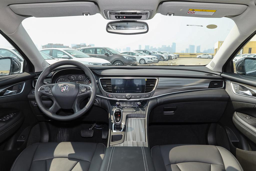 君越店内现车充足,君越店内优惠高达4万欢迎垂询