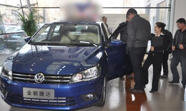 都说大众车烧机油是真的吗,都说一汽大众好为什么开上汽的多