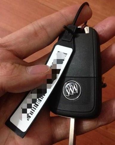 汽车钥匙丢了怎么防止被开走,汽车钥匙不小心落在车里怎么办