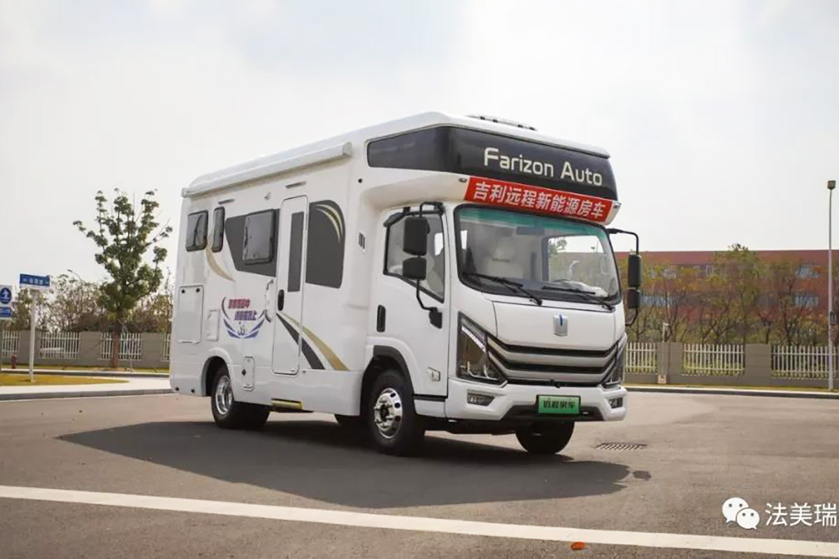 新房车大全20-30万的c型房车,轻卡房车跟c型房车的对比