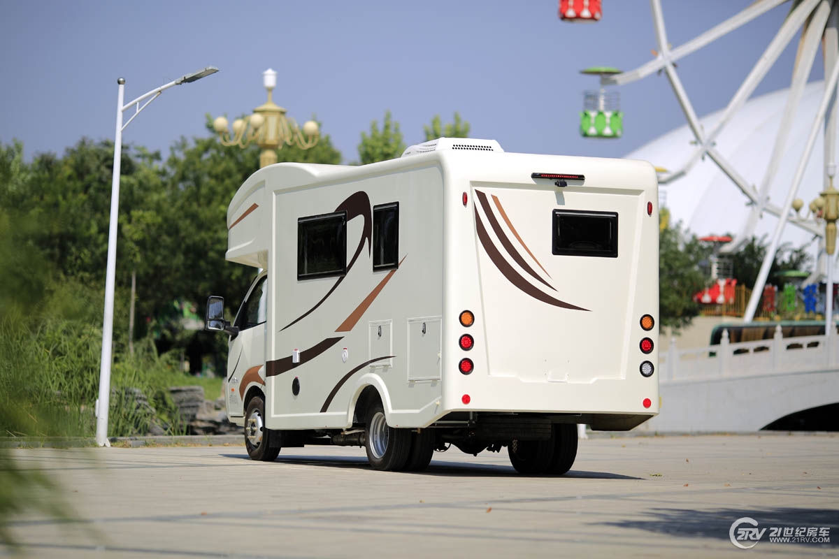 最便宜又大型的睡人最多b型房车 (2019最便宜房车国六c型房车)