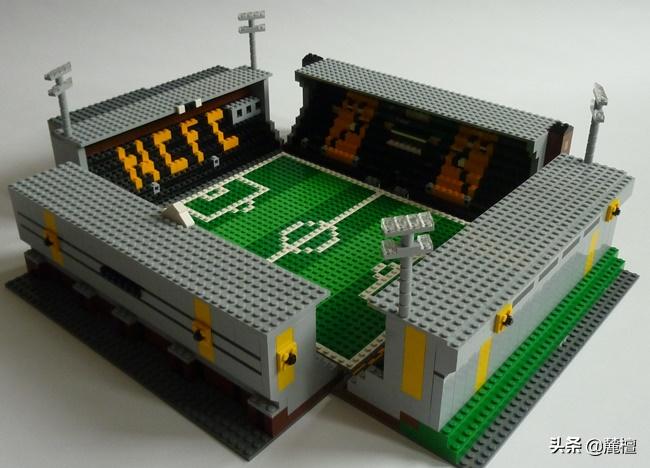 乐高曼联老特拉福德足球场,用积木拼足球球场