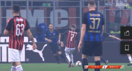 米兰开场9分钟0-2落后萨索洛,米兰德比震撼场面加图索