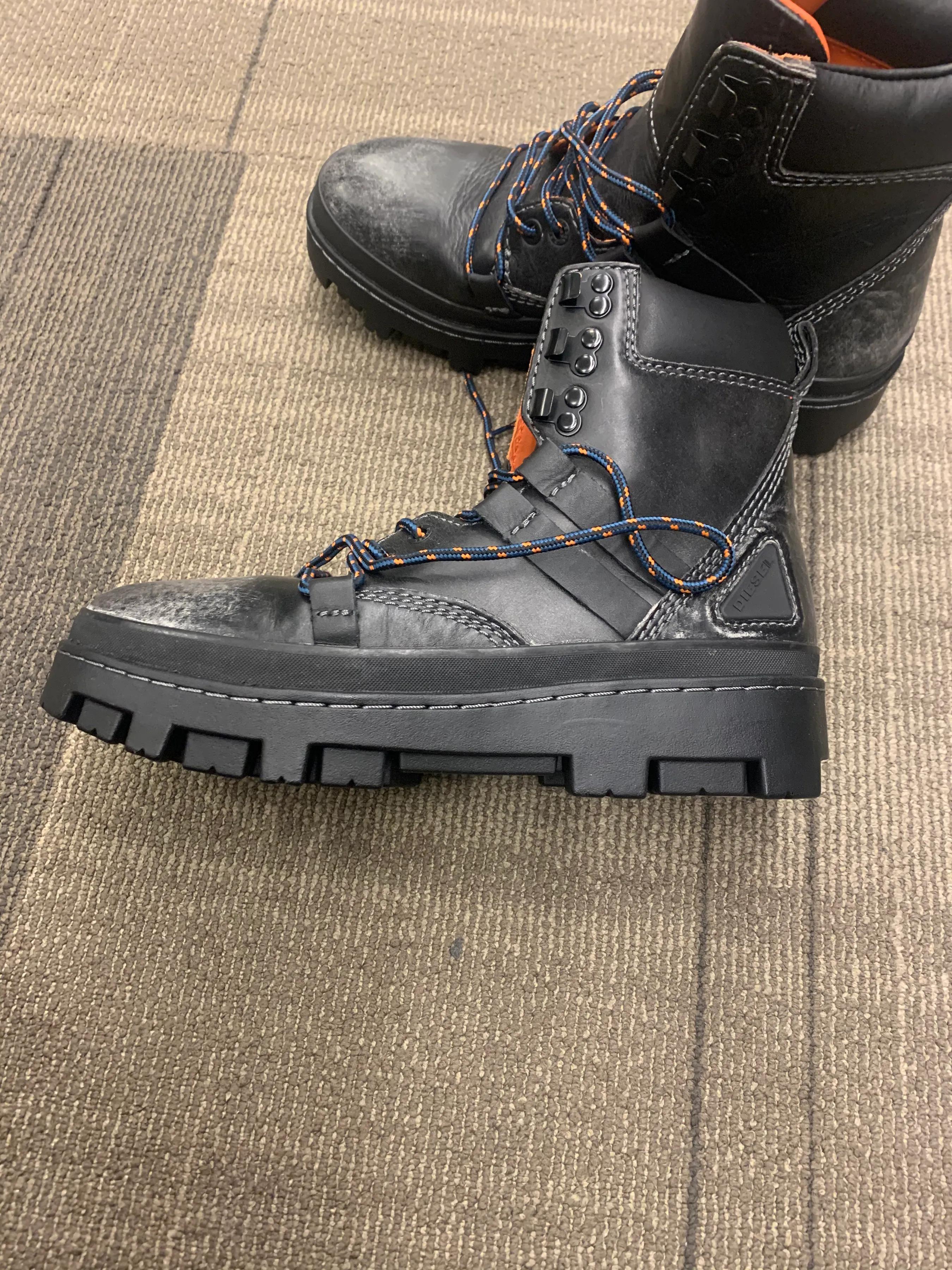 种草男鞋,马丁靴男款diesel