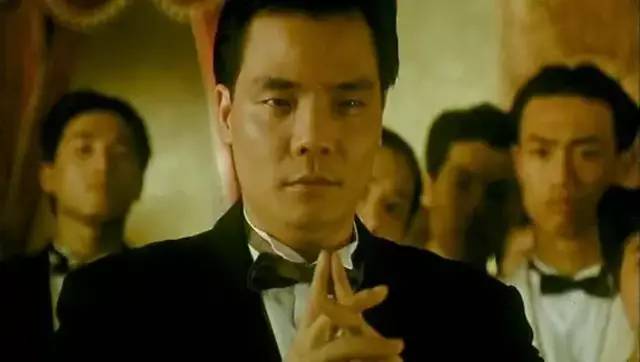 曾是知名导演，如今甘做演员，周星驰电影里的配角个个身手不凡