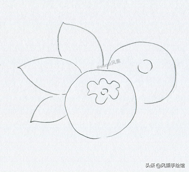 用彩铅画三角形蓝莓蛋糕,蓝莓蛋挞彩铅怎么画甜品