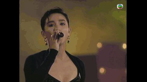 26岁嫁入豪门，与张国荣、刘德华传绯闻，24年后丈夫猝死枕边