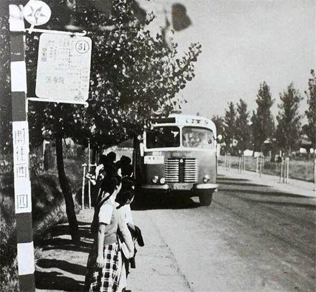 北京胡同里的爱情，荷兰女孩嫁中国工人，改国籍染黑发，无怨无悔