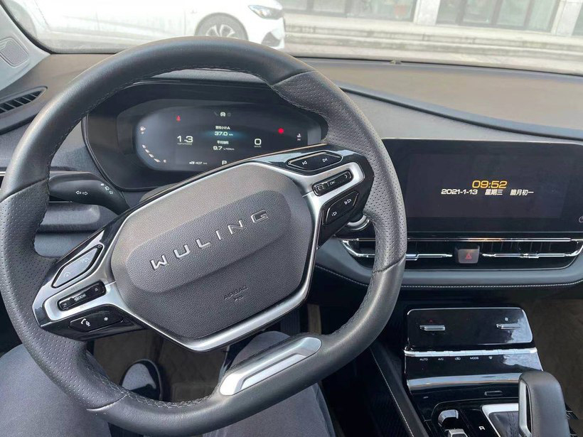 五菱凯捷真实用车感受,花十几万买台五菱凯捷到底值不值