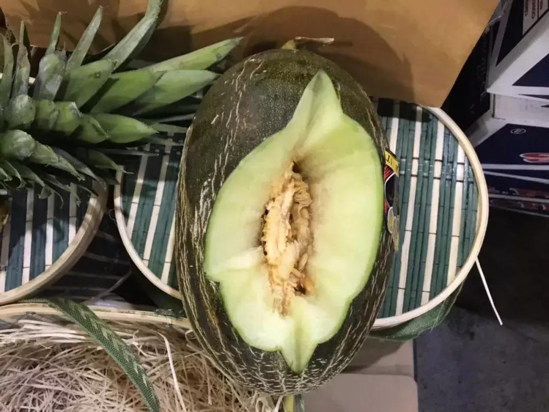 进口水果贵的原因在哪里,进口水果有哪些猫腻